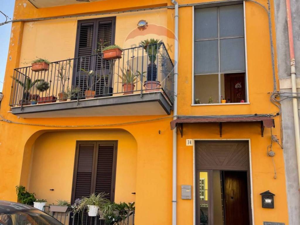 casa indipendente in vendita a Giarre in zona Macchia