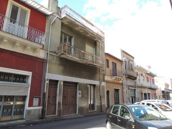 casa indipendente in vendita a Giarre