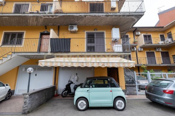 appartamento in vendita a Giarre in zona Macchia