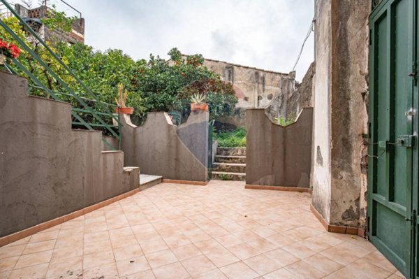 casa indipendente in vendita a Giarre