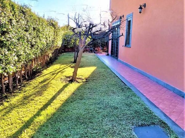 casa indipendente in vendita a Giarre