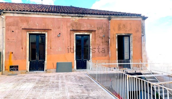 casa indipendente in vendita a Giarre