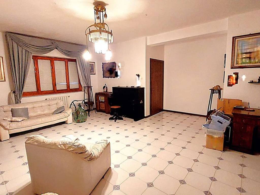 casa indipendente in vendita a Giarre