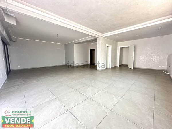 ufficio in vendita a Giarre