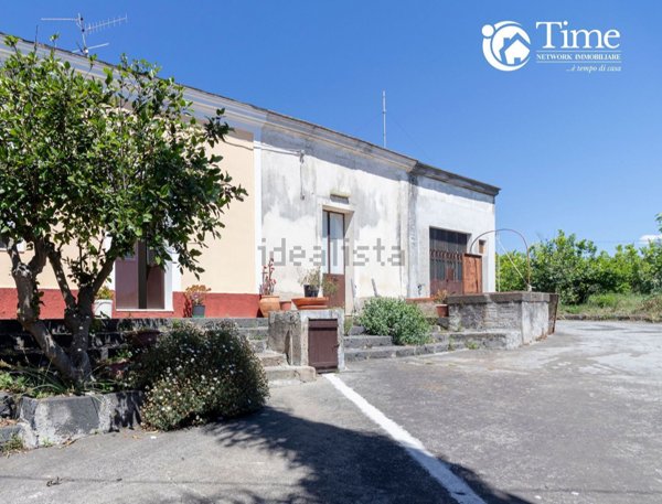 appartamento in vendita a Giarre in zona San Leonardello