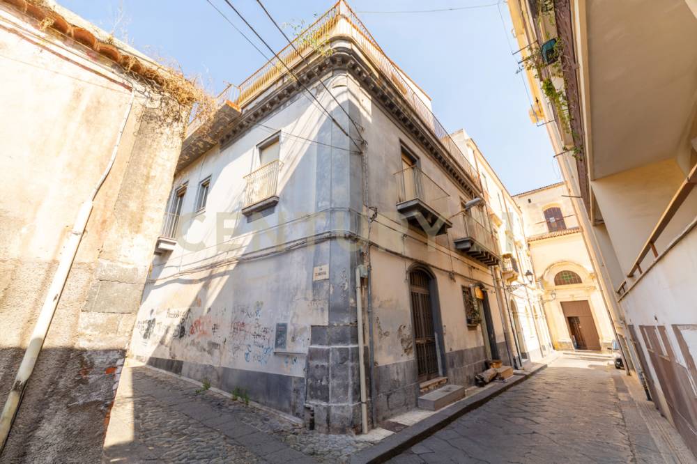 casa indipendente in vendita a Giarre