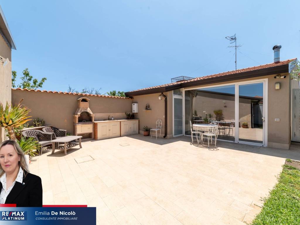 casa indipendente in vendita a Giarre