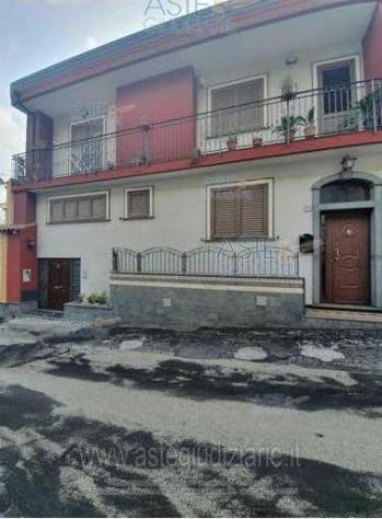 terreno edificabile in vendita a Giarre in zona San Giovanni Montebello