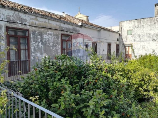 casa indipendente in vendita a Giarre in zona Macchia