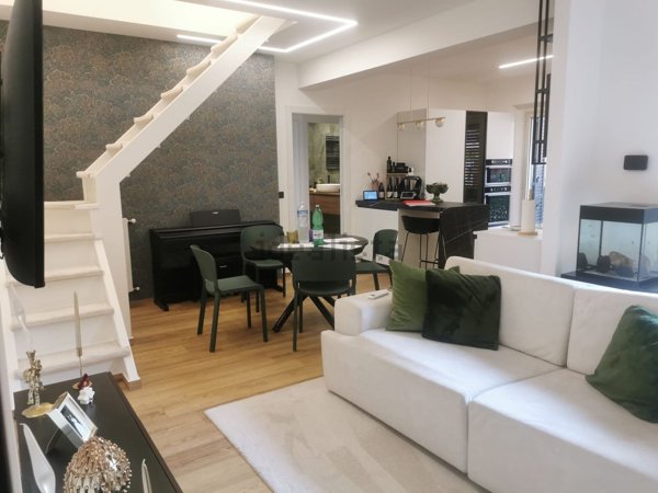 appartamento in vendita a Giarre in zona Trepunti