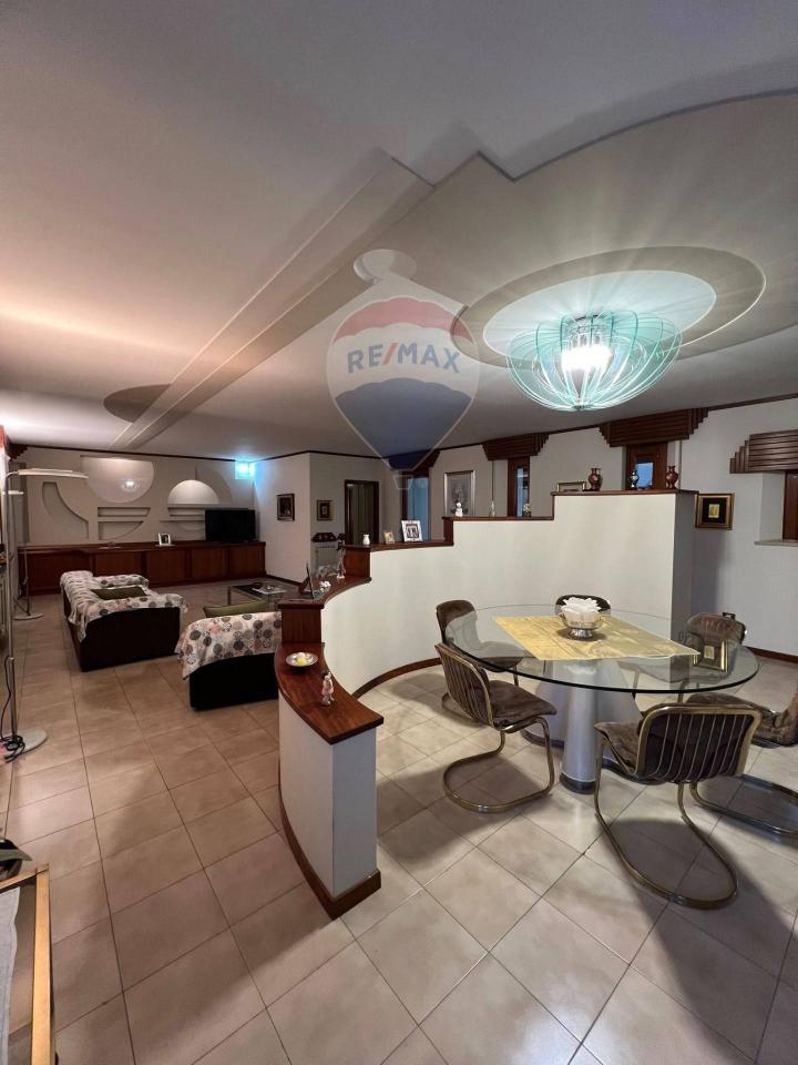 casa indipendente in vendita a Giarre