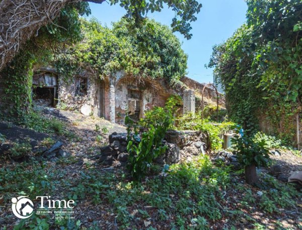 casa indipendente in vendita a Giarre