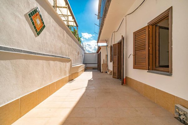 casa indipendente in vendita a Giarre in zona Altarello