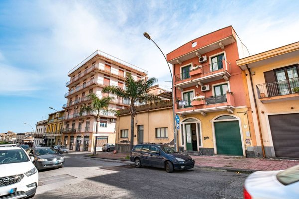 casa indipendente in vendita a Giarre
