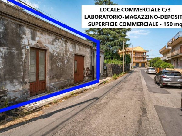 locale commerciale in vendita a Giarre in zona San Giovanni Montebello