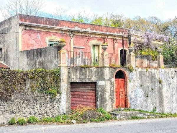 casa indipendente in vendita a Giarre in zona Macchia