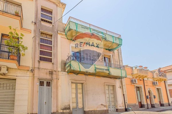 casa semindipendente in vendita a Giarre