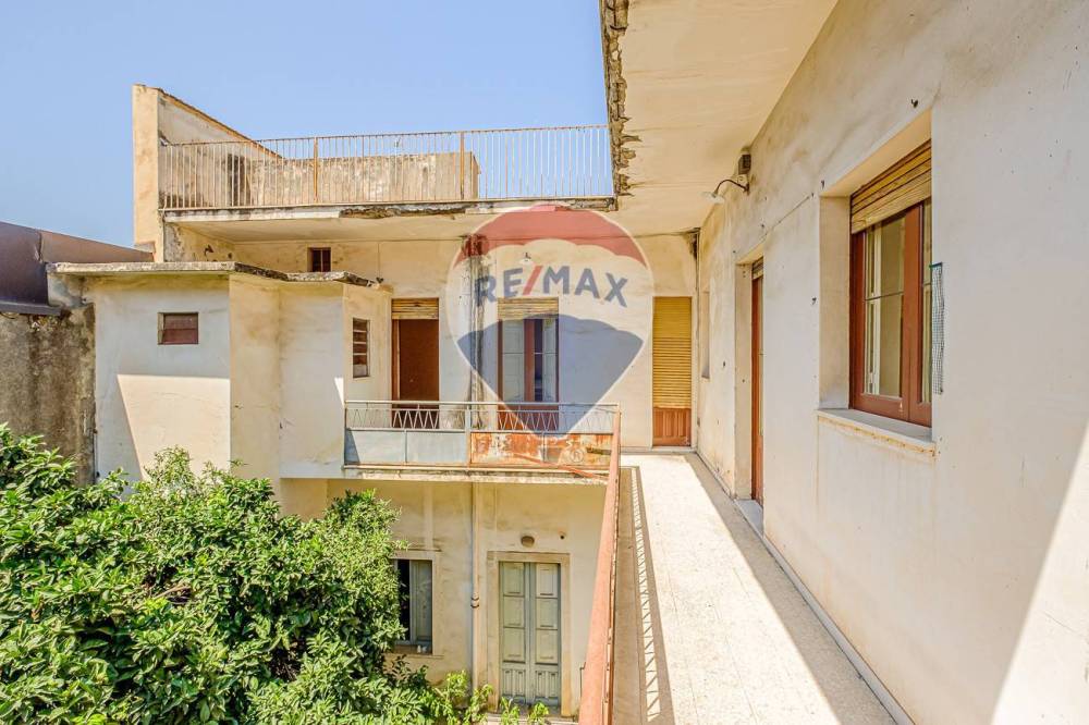 casa semindipendente in vendita a Giarre