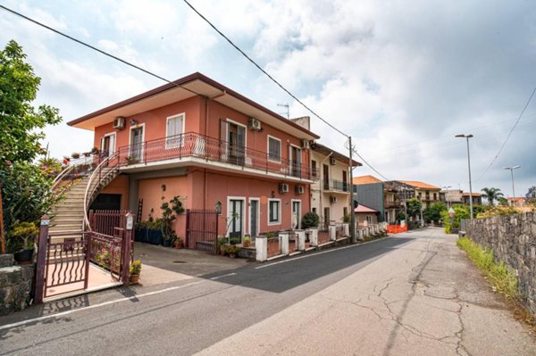 casa indipendente in vendita a Giarre