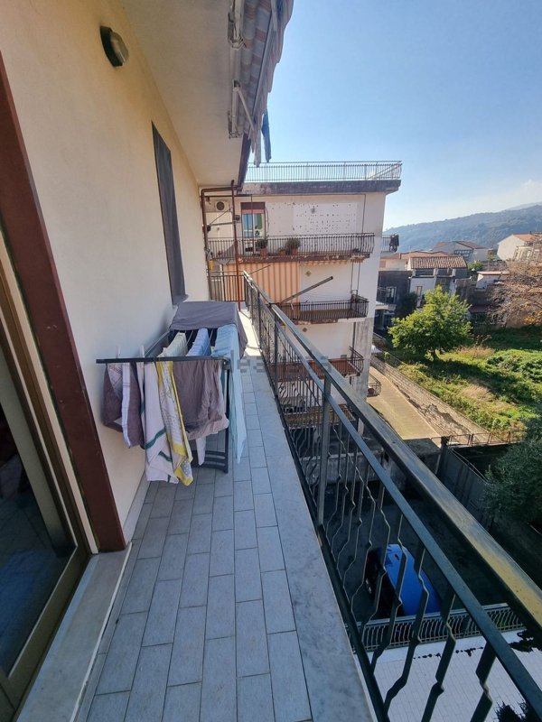 appartamento in vendita a Giarre in zona San Giovanni Montebello