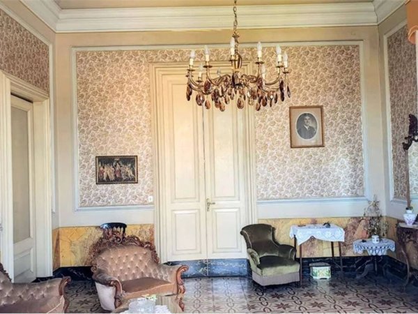 intera palazzina in vendita a Giarre