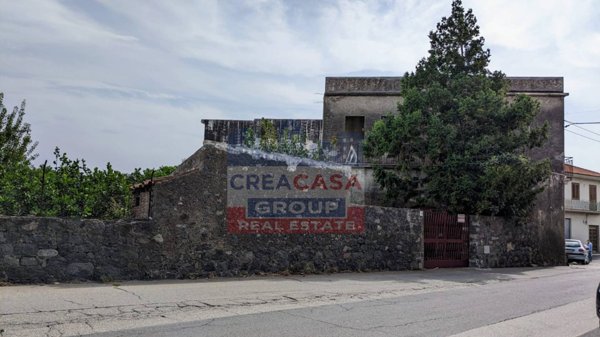 casa indipendente in vendita a Giarre in zona Altarello