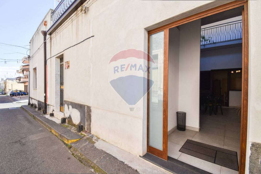 casa indipendente in vendita a Giarre