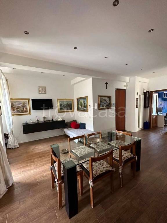 appartamento in vendita a Giarre in zona Altarello