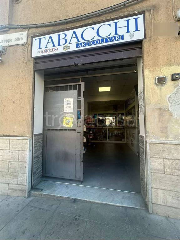 negozio in vendita a Giarre in zona Altarello