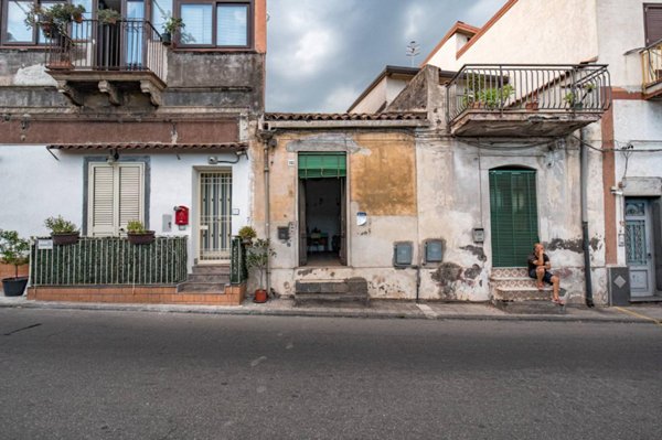 casa indipendente in vendita a Giarre
