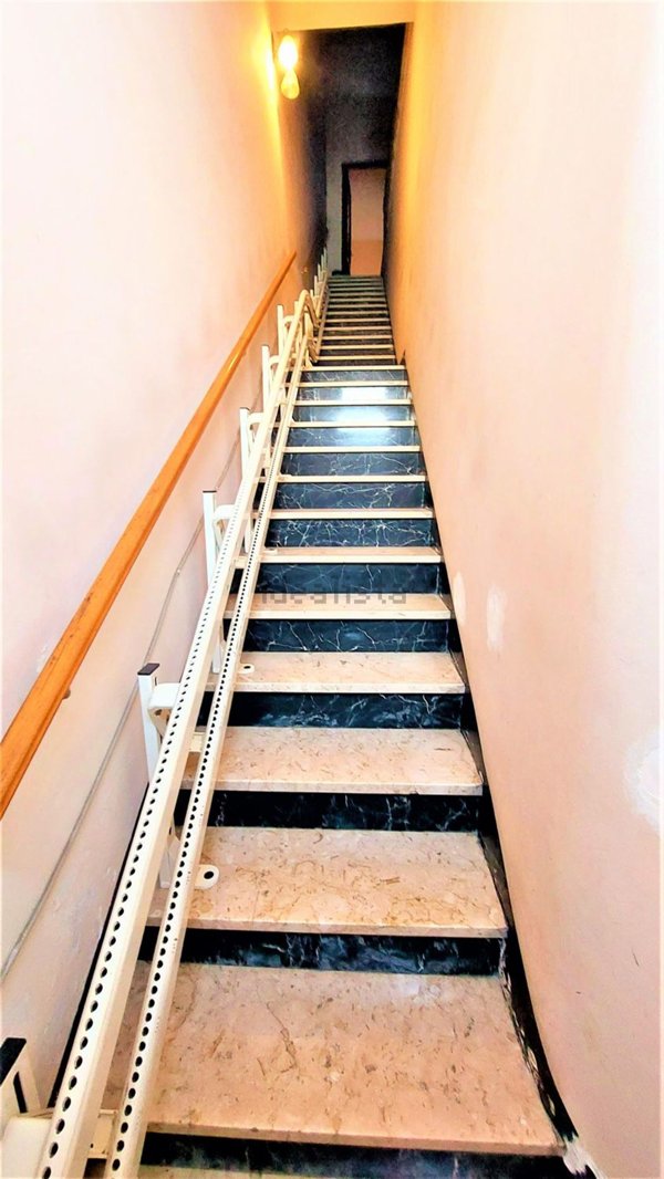 pentavano in vendita a Giarre