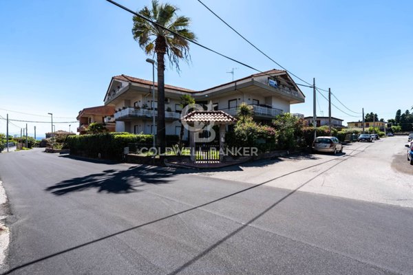 appartamento in vendita a Giarre