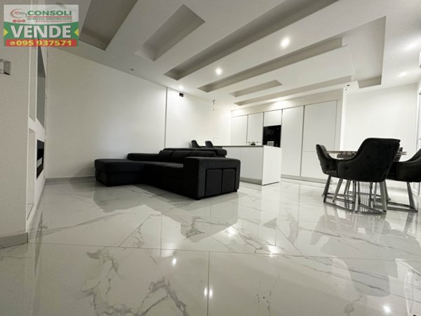 casa indipendente in vendita a Giarre in zona San Giovanni Montebello