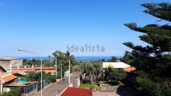 casa indipendente in vendita a Giarre