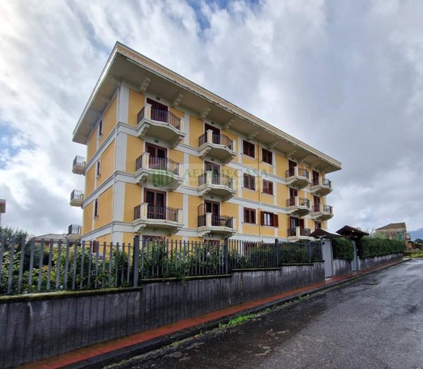 appartamento in vendita a Giarre in zona Trepunti