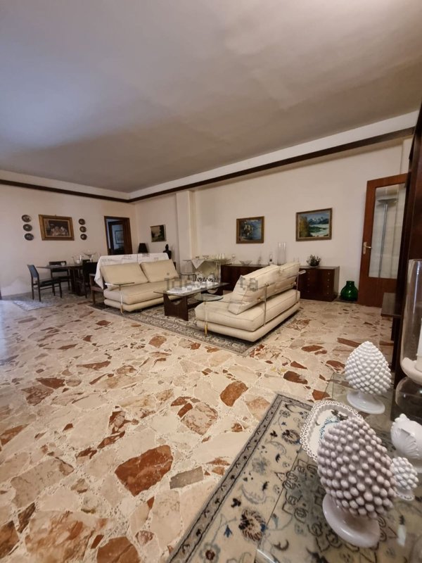 appartamento in vendita a Giarre