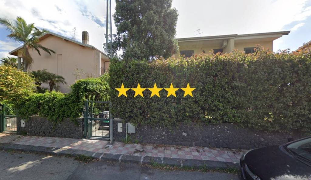 casa indipendente in vendita a Giarre