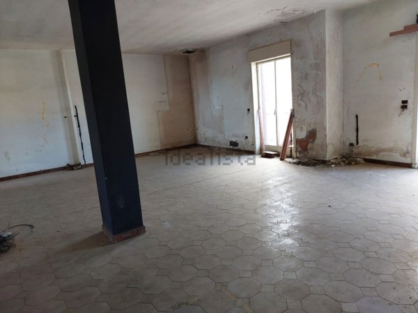 appartamento in vendita a Giarre in zona San Giovanni Montebello