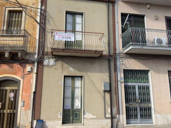 casa indipendente in vendita a Giarre in zona San Giovanni Montebello