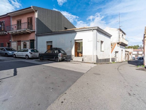 casa indipendente in vendita a Giarre in zona Macchia