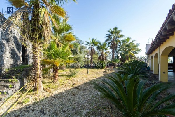 casa indipendente in vendita a Giarre