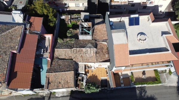 casa indipendente in vendita a Giarre in zona Carruba