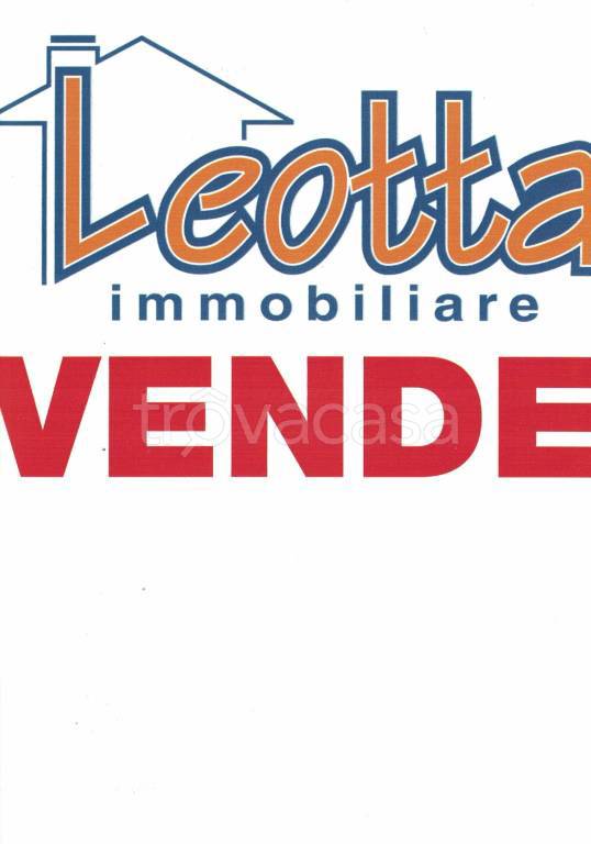 casa indipendente in vendita a Giarre