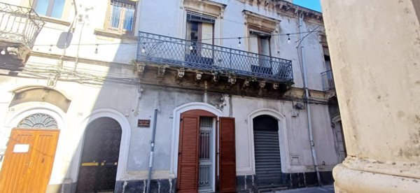 casa indipendente in vendita a Giarre