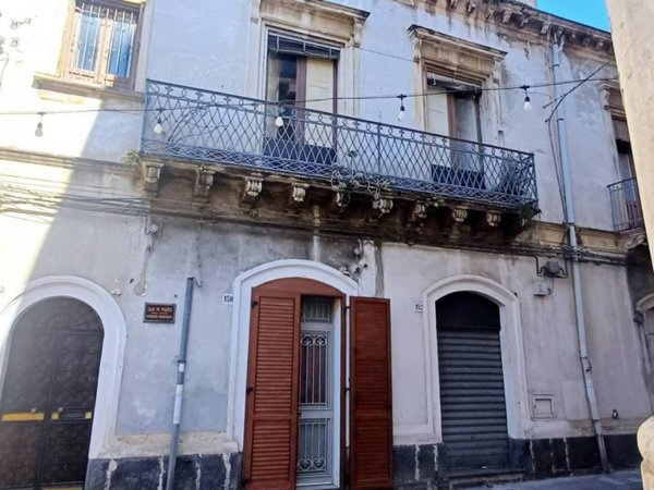 casa indipendente in vendita a Giarre