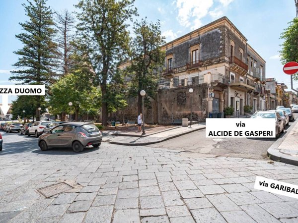 intera palazzina in vendita a Giarre