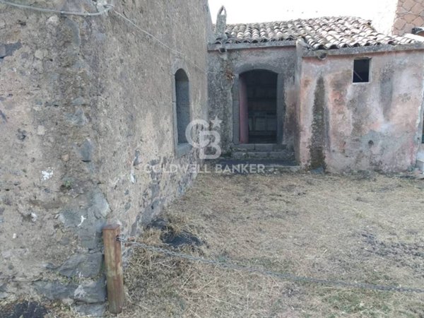 casa indipendente in vendita a Giarre in zona San Giovanni Montebello