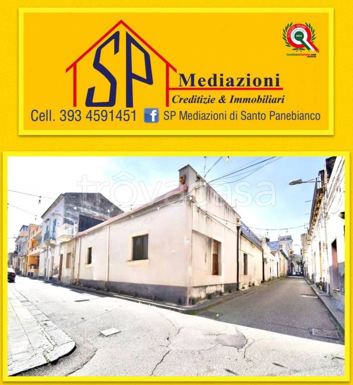 casa indipendente in vendita a Giarre