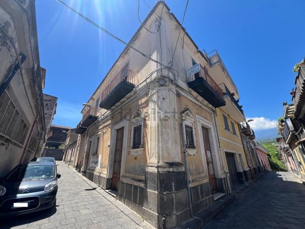 casa indipendente in vendita a Giarre