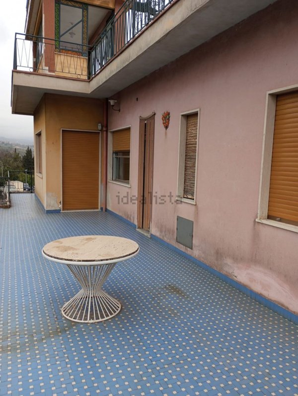 casa indipendente in vendita a Giarre